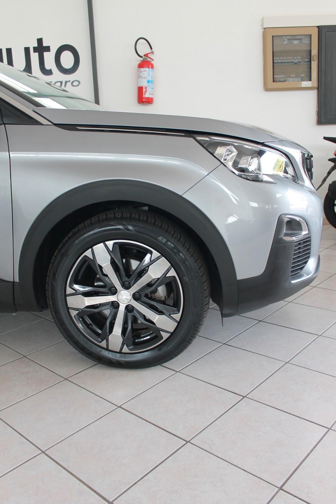 Peugeot 3008 BlueHDi 130 S&S EAT8 Active
