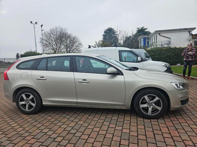 VOLVO V60 D2 Geartronic