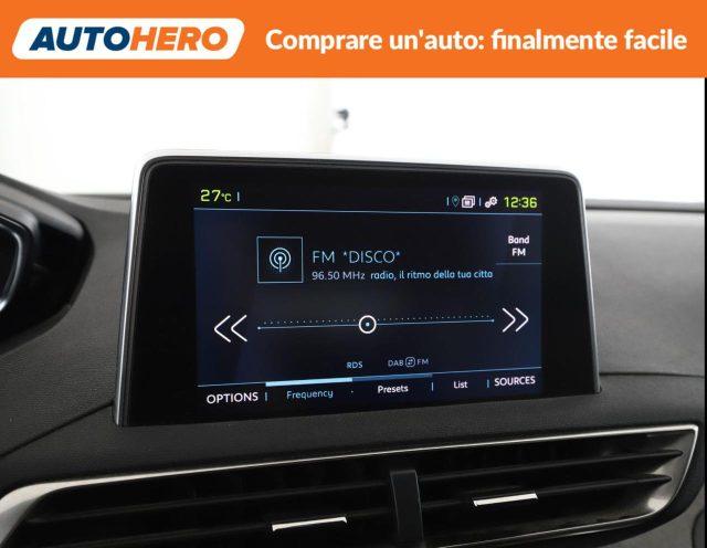 PEUGEOT 3008 Hybrid4 300 e-EAT8 GT