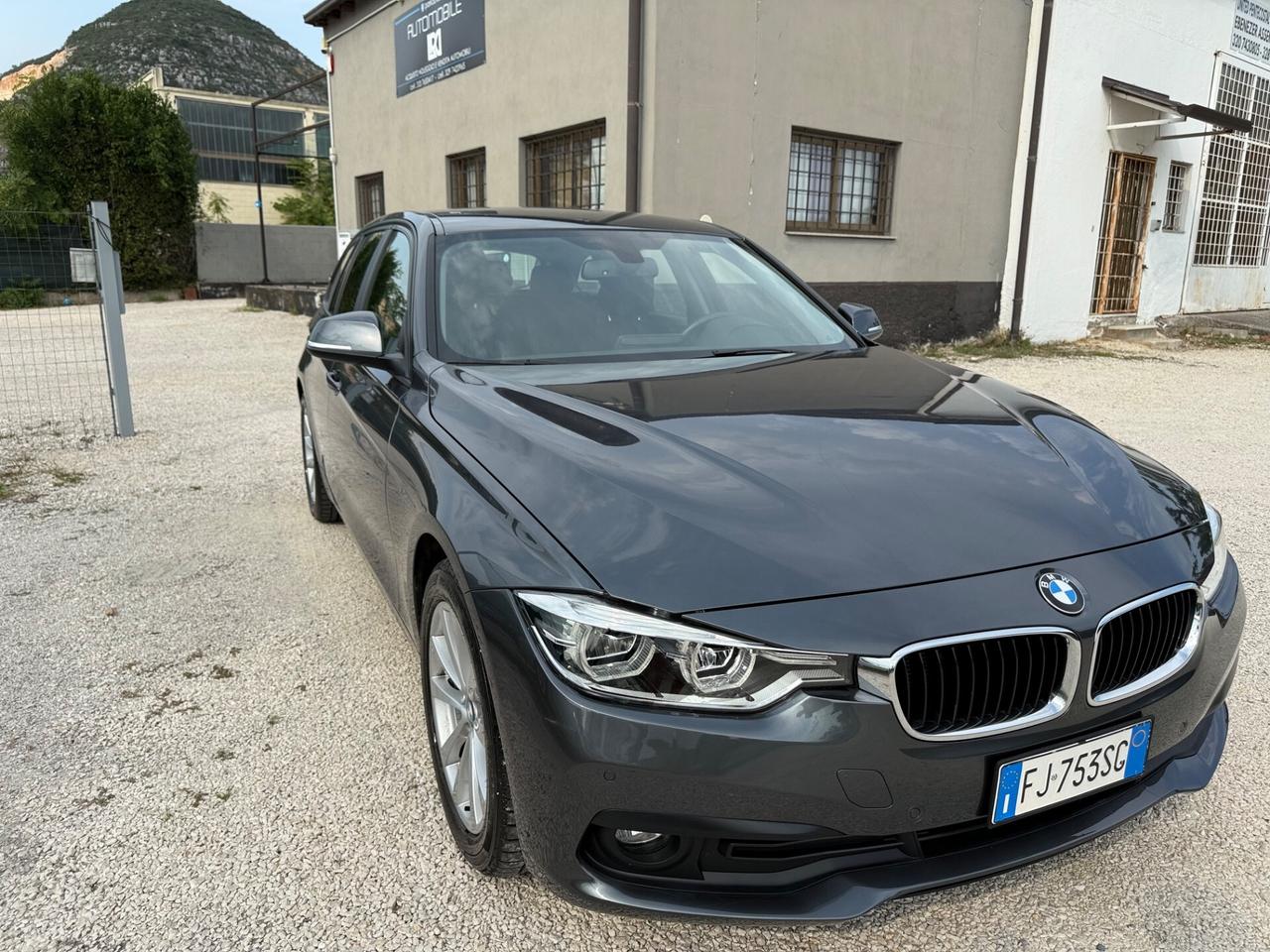 Bmw 320 320d xDrive Touring Sport navi Led Top Uniprop Euro6b