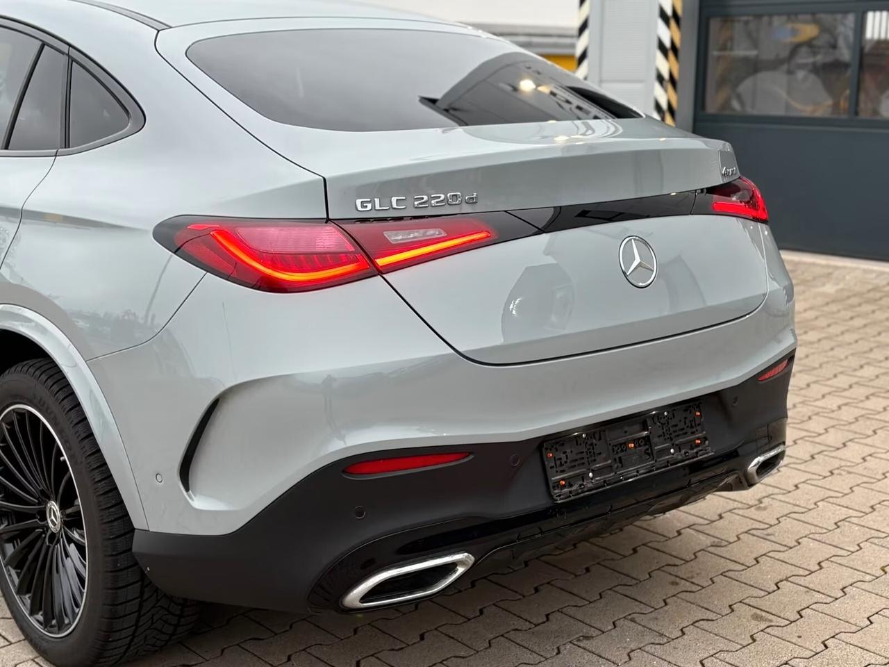 MERCEDES-BENZ*GLC*220d*4MATIC*COUPE*AMG*LINE*ADVANCED*PLUS*BURMESTER*DIGITAL-LIGHT*
