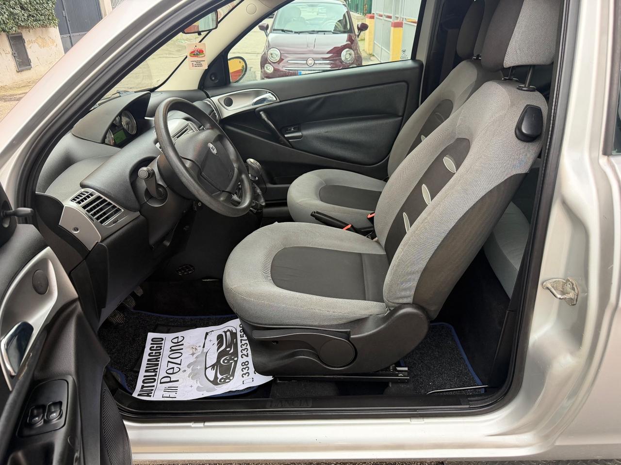 Lancia Ypsilon 1.2 Argento