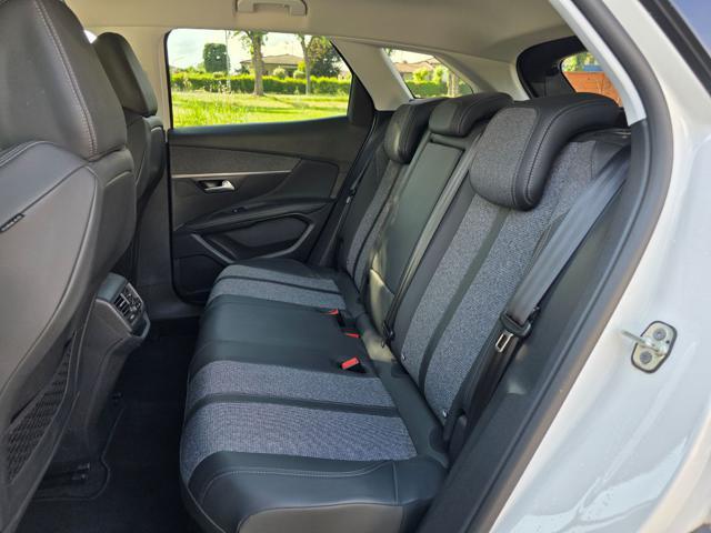 PEUGEOT 3008 PureTech Turbo 130 S&S Allure