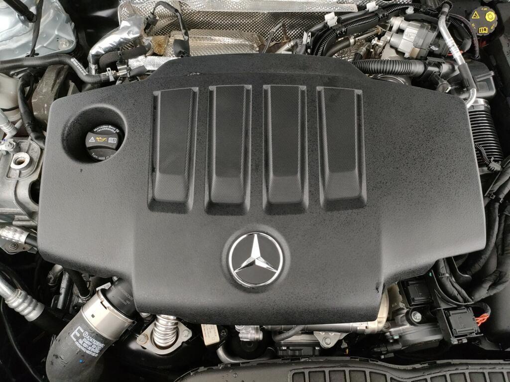 Mercedes GLB 180 D Progressive Advanced 8G-DCT