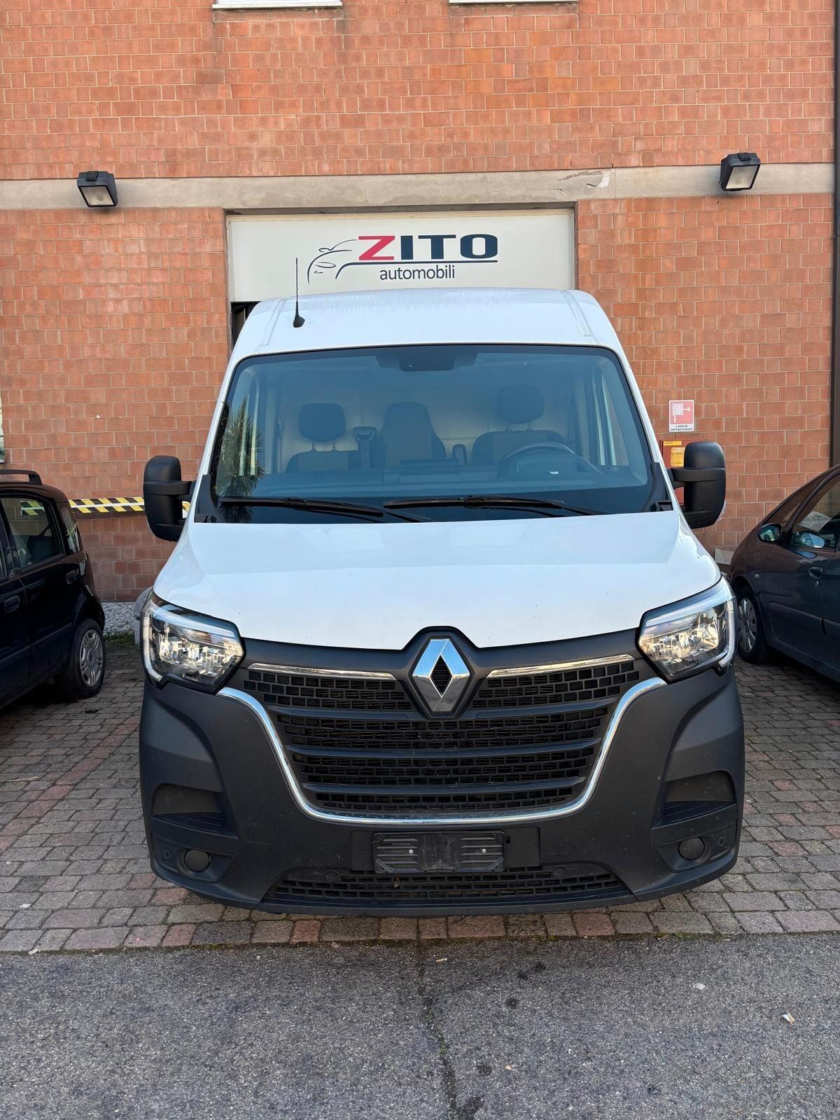 Renault Master T35 2.3 dCi 135 PL-TN Pianale Cabin