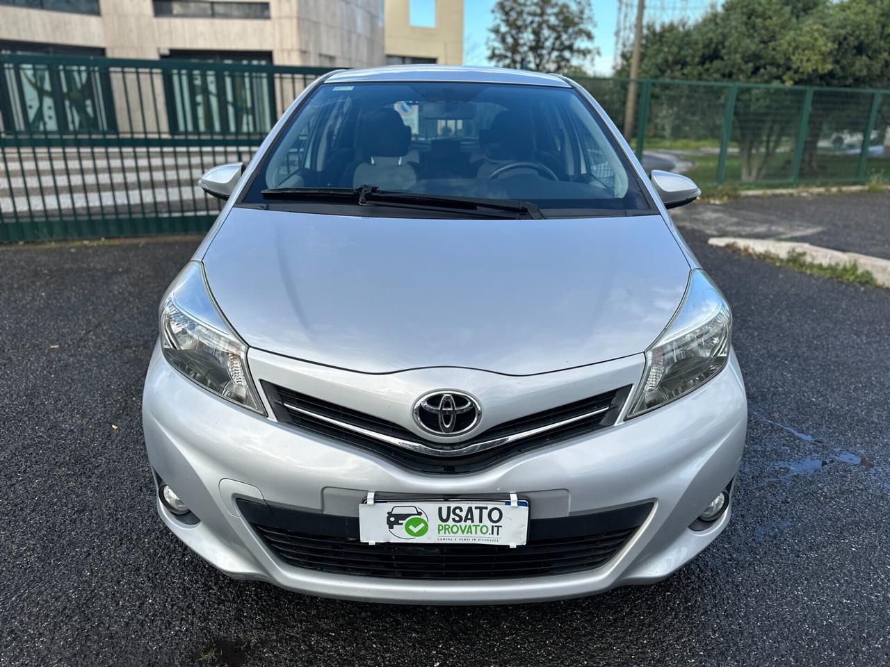 Toyota Yaris 1.4d 90cv PARI AL NUOVO Garanzia