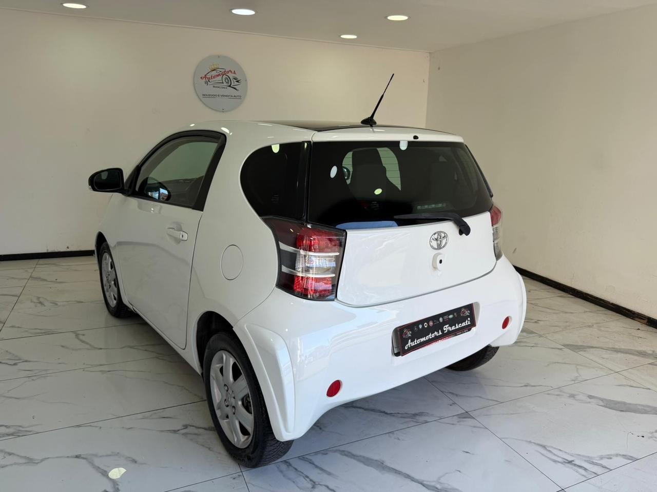 Toyota iQ 1.3 Executive-AUTOMATICA-2009