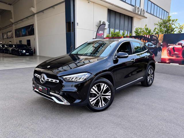 MERCEDES-BENZ GLA 200 d Automatic