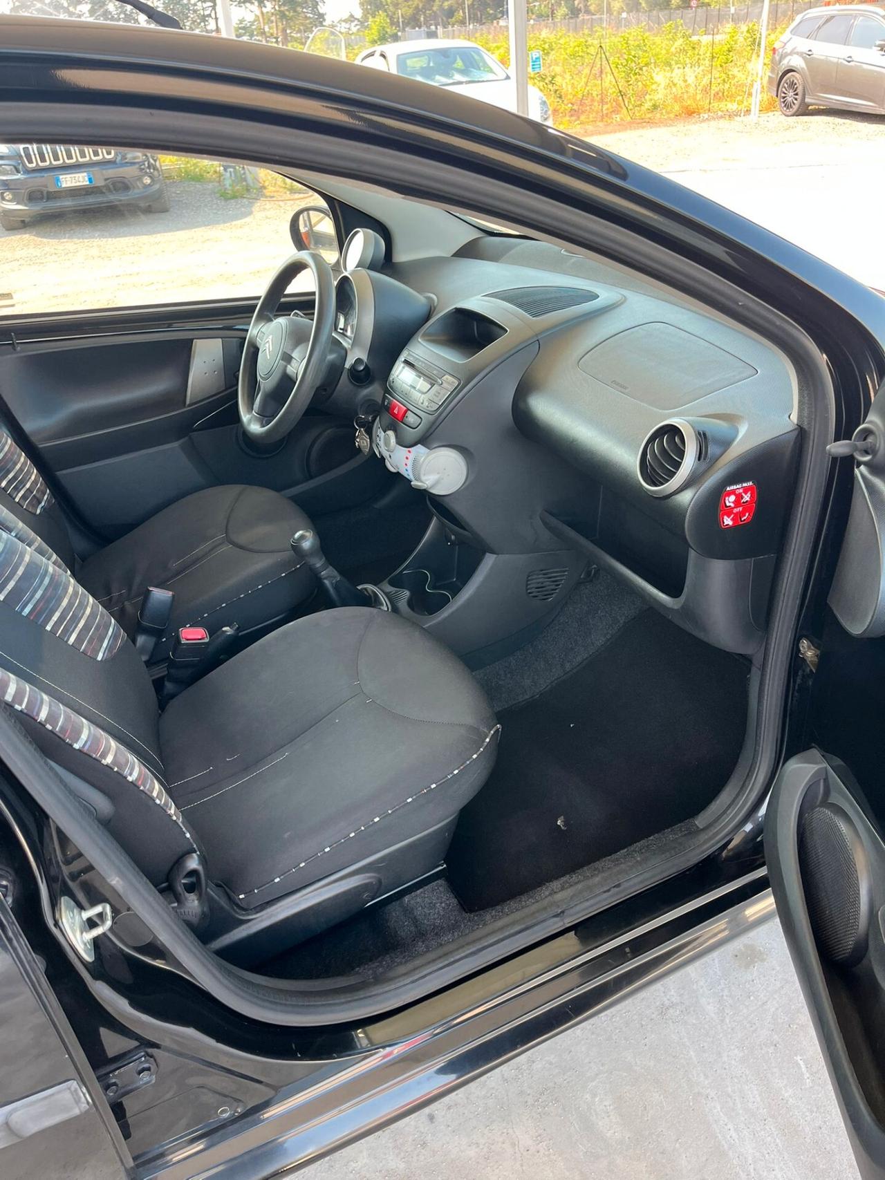 Citroen C1 1.0 3p. Van Attraction