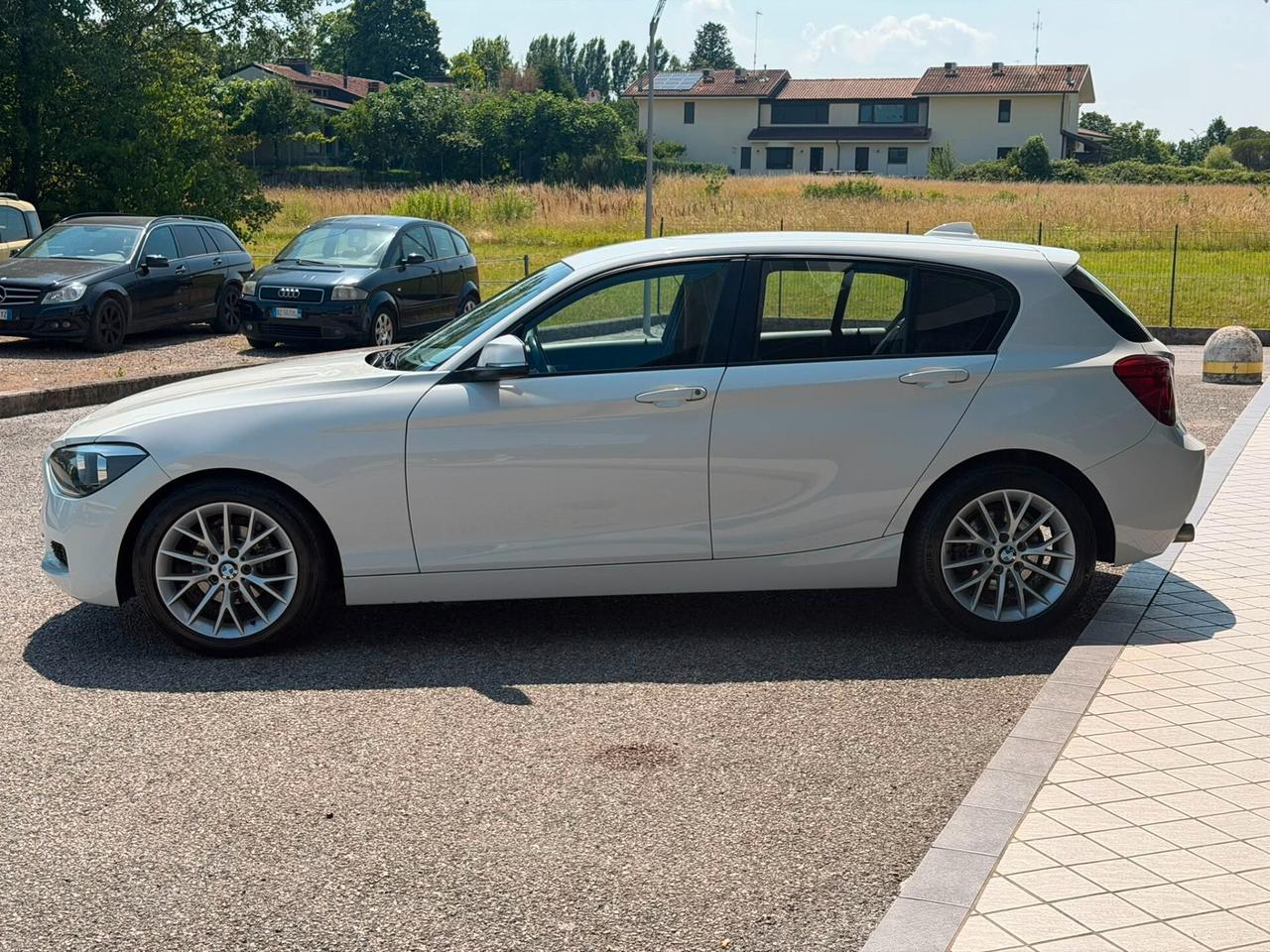 Bmw 118 118d 5p. Urban