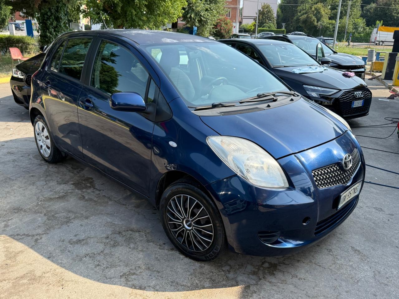 Toyota Yaris 1.0 5 porte