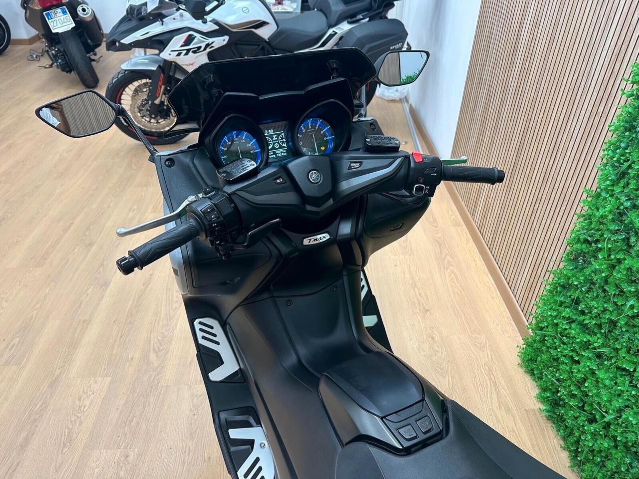 YAMAHA TMAX T-MAX T MAX 560 ICON BLUE / DA 149€ AL MESE
