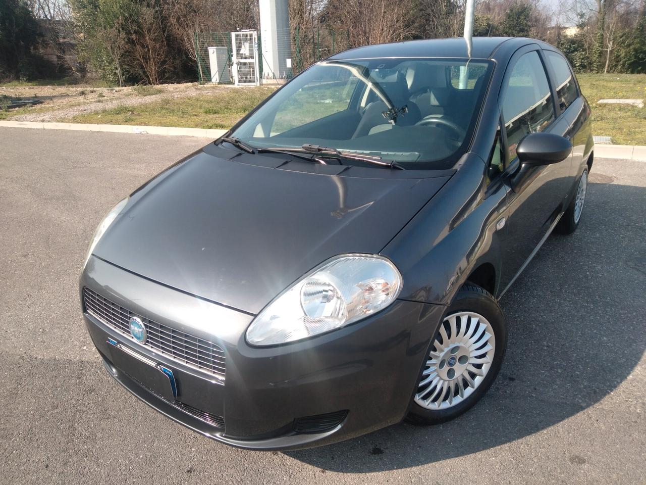 Fiat Grande Punto 1.2 65cv 3 porte Dynamic x neopatentati