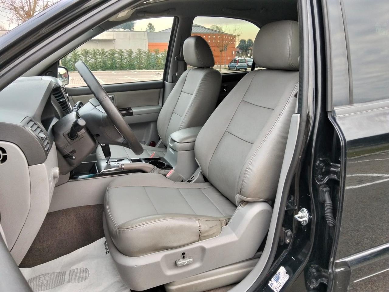 Kia Sorento 2.5 16V CRDI VGT 4WD Automatik*Pelle*Navi