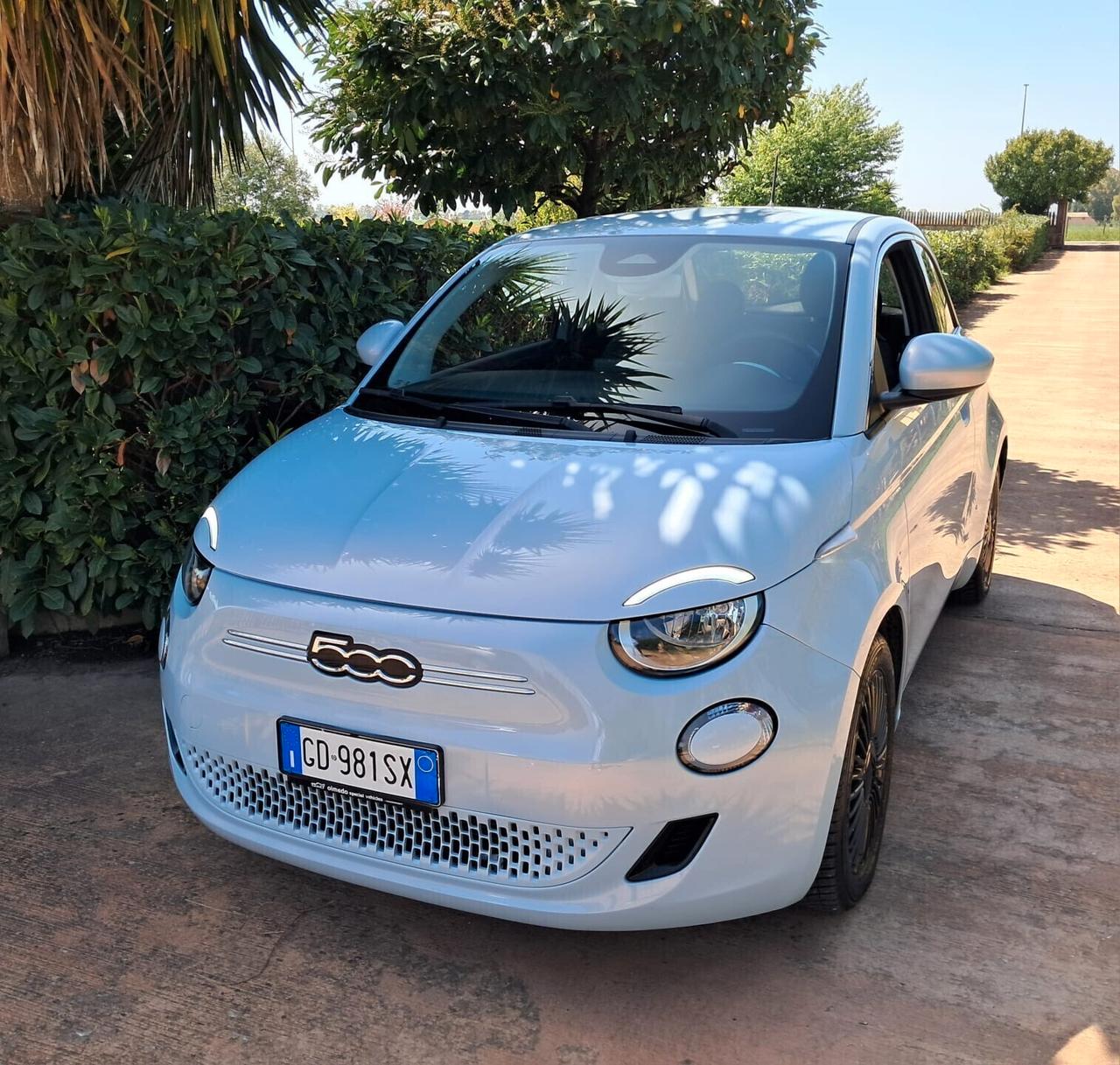 Fiat 500 500e 42 kWh Icon NAVI FULL IVA ESPOSTA