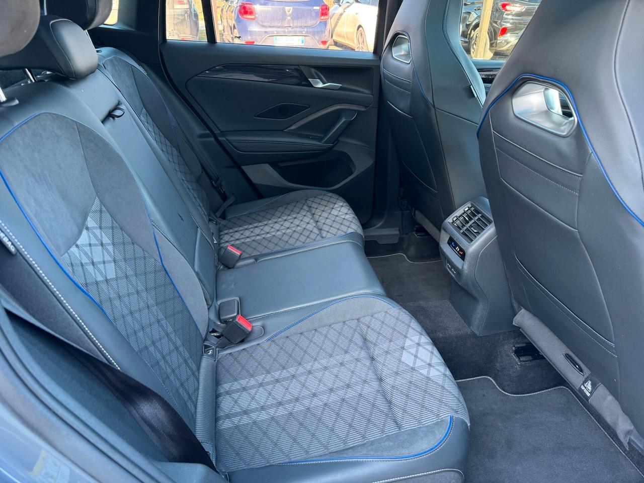 Volkswagen Tiguan 2.0 tdi R-Line Plus 150cv dsg IVA ESPOSTA