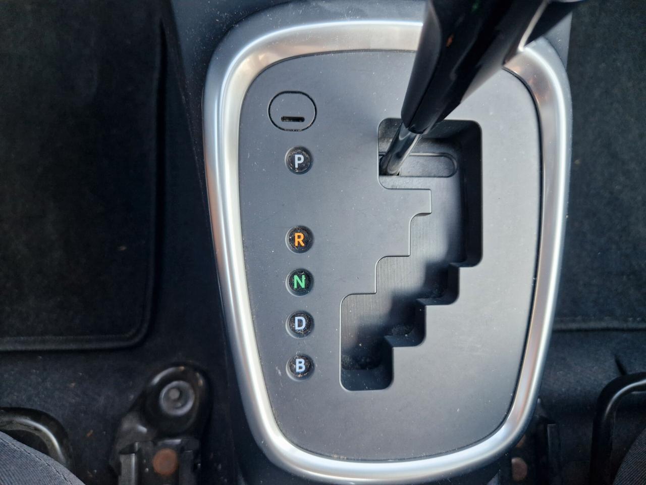 Toyota Yaris Hybrid 1.5 73CV AUTOMATICA, Bluetooth, Retrocamera, ADAS