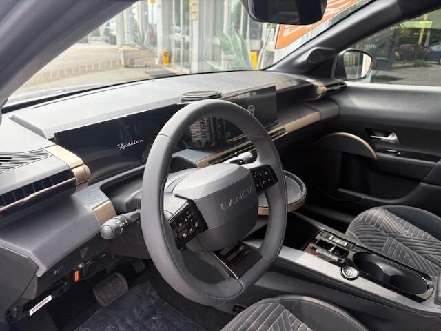Lancia Ypsilon Hybrid e-DCT LX
