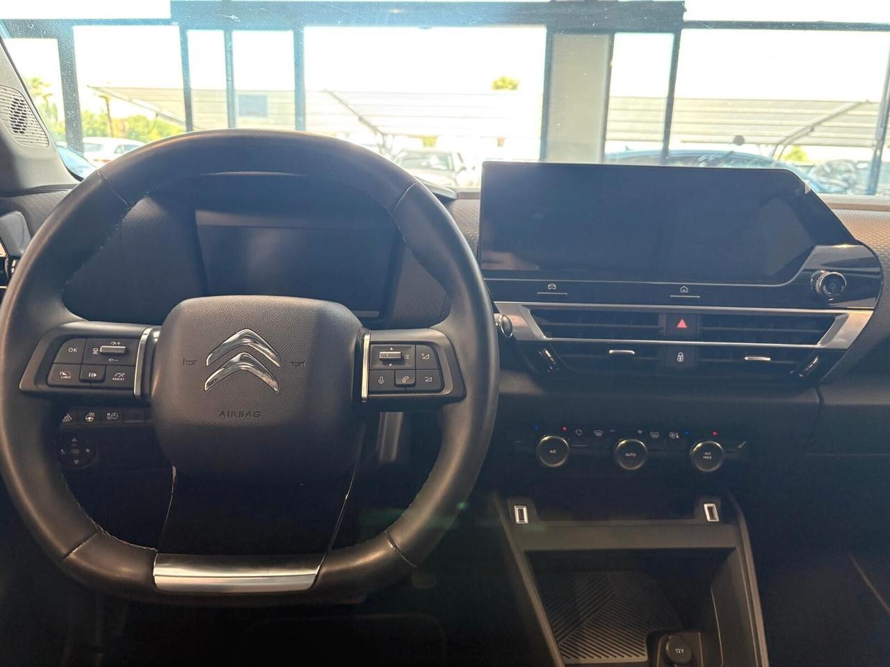 Citroen C4 SHINE motore elettrico 136 CV SPOTICAR