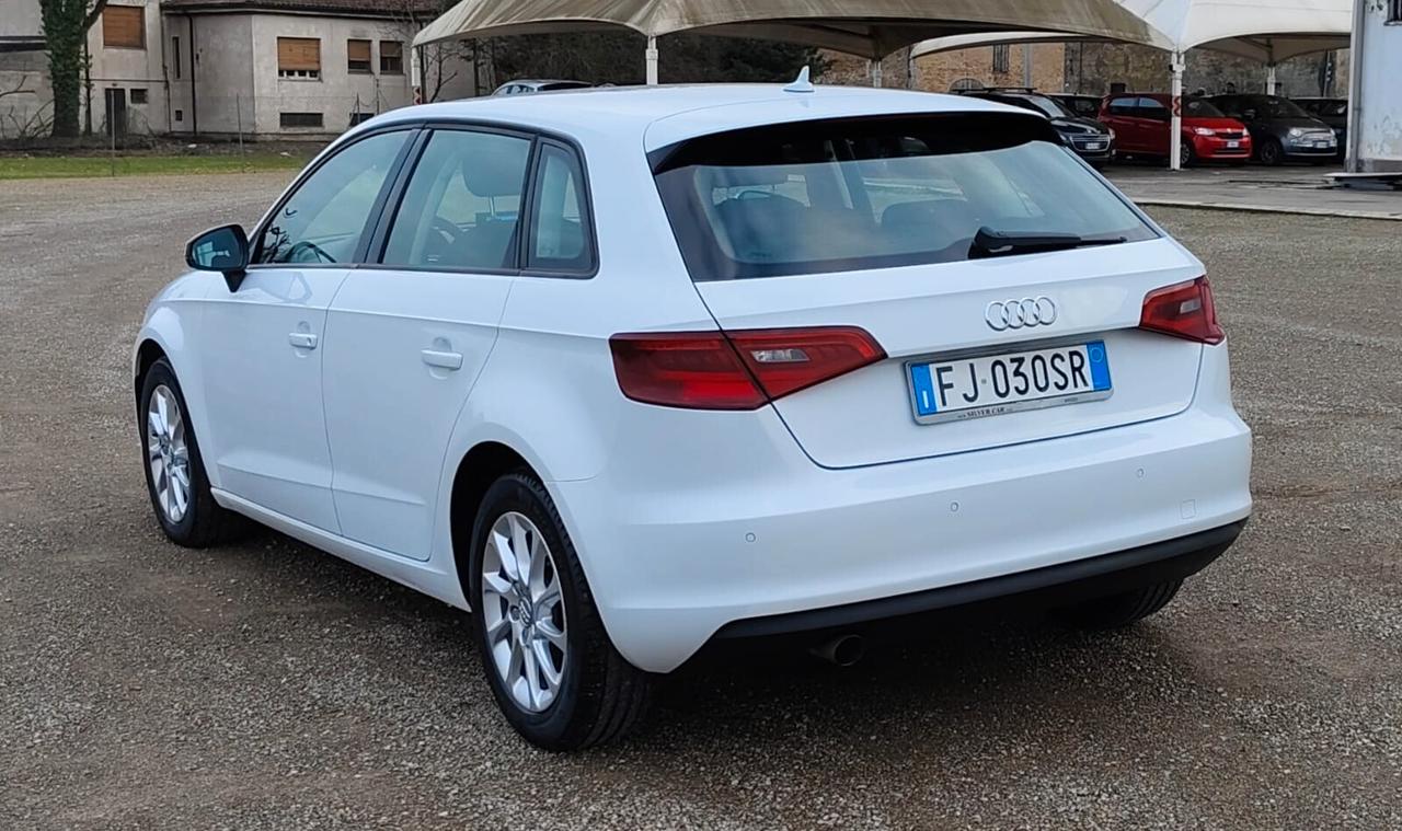 Audi A3 1.6 TDI clean diesel Attraction