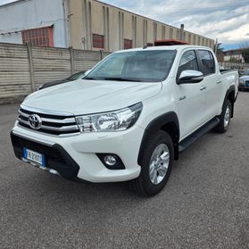 Toyota Hilux 2.4 D-4D 4WD 4 porte Double Cab Executive