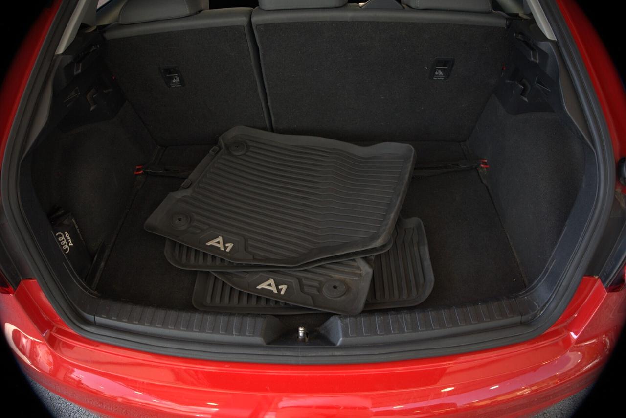 AUDI A1 SPB 30 TFSI S-tronic ADMIRED - IVA DEDUCIBILE