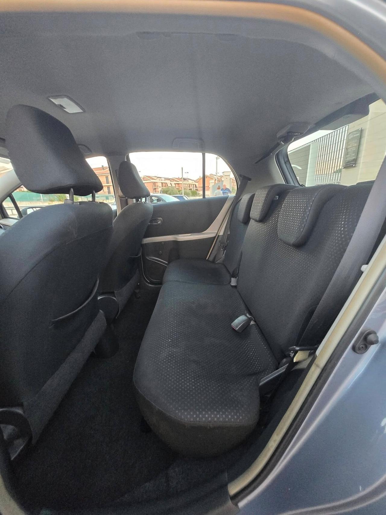 Toyota Yaris 1.3 5 porte Sol