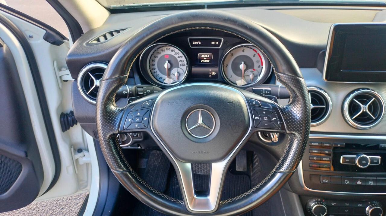 Mercedes-benz GLA 200 CDI Automatic 4Matic Premium
