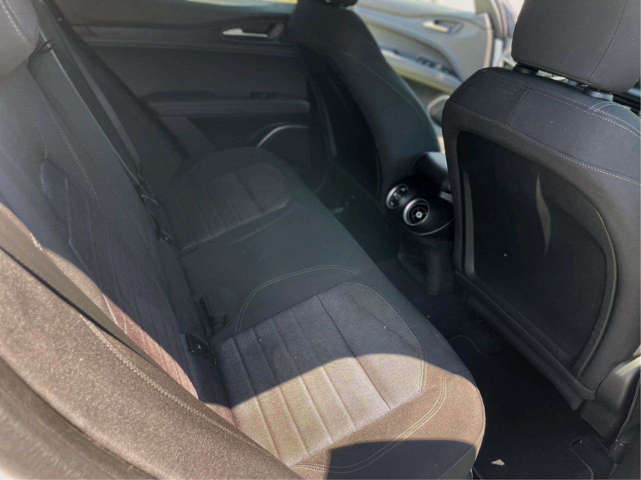 Alfa Romeo Stelvio 2.2 Turbodiesel 160 CV AT8 RWD Business