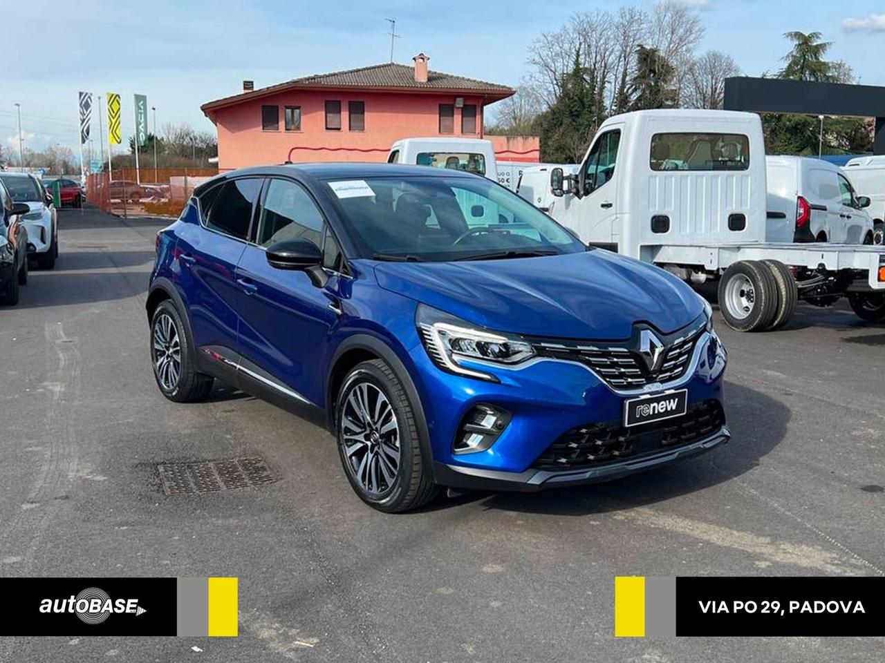 Renault Captur Plug-in Hybrid E-Tech 160 CV Initiale Paris