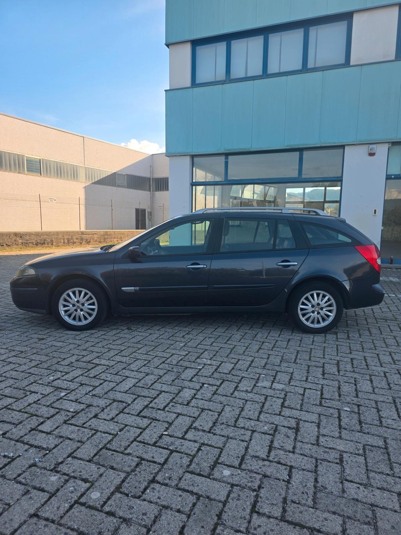 Renault Laguna 2.0 dCi 150CV SporTour Elite Plus Dynamique