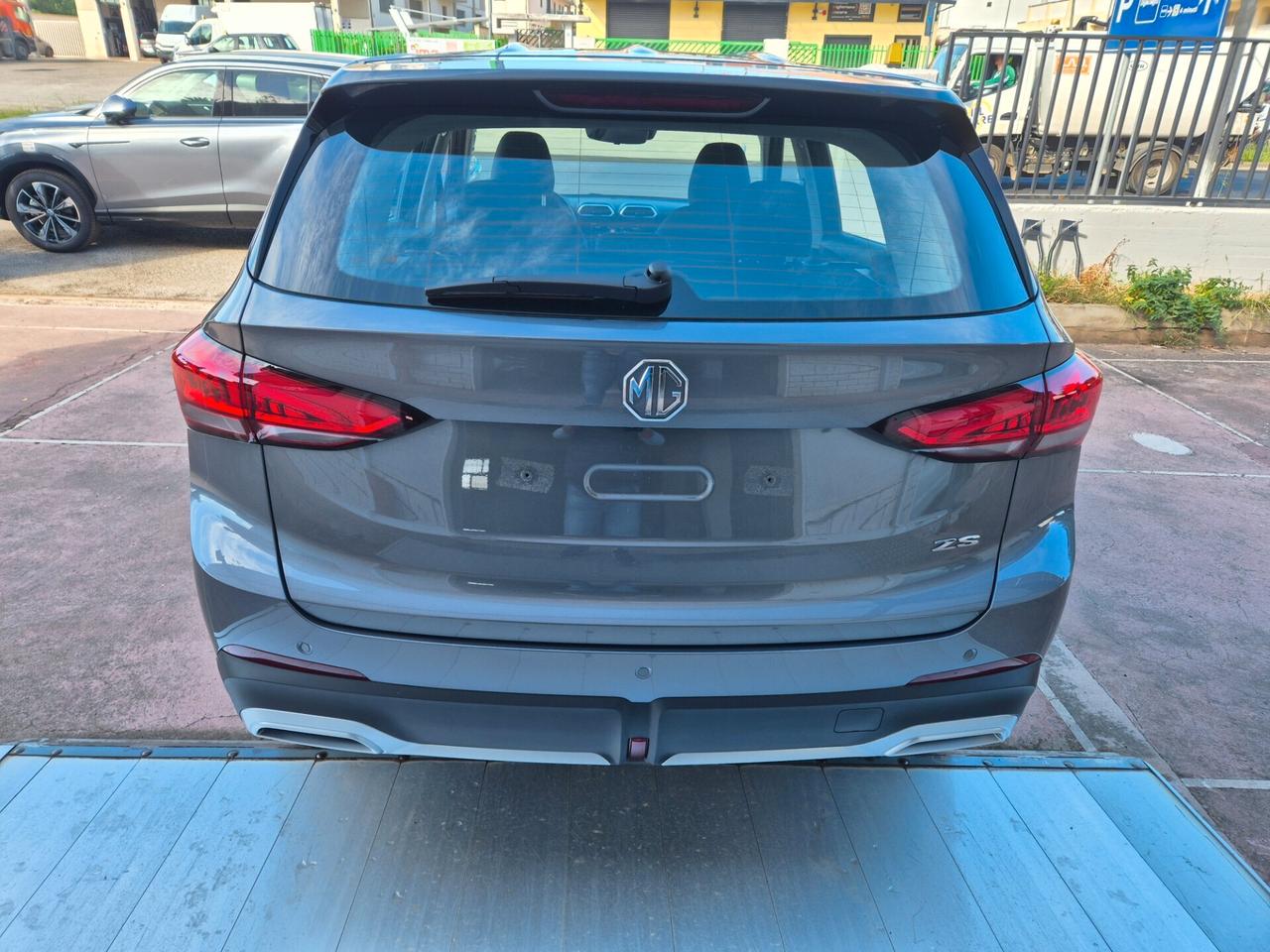 Mg ZS Standard Full Hybrid NUOVA