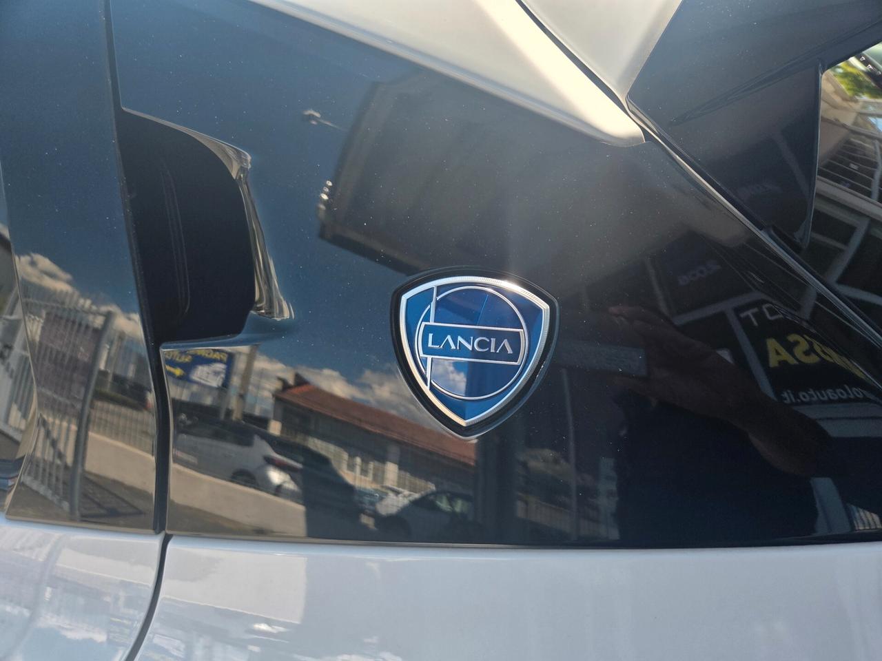 Lancia Ypsilon HYBRID 100 CV NESSUN OBBLIGO FINANZIARIO