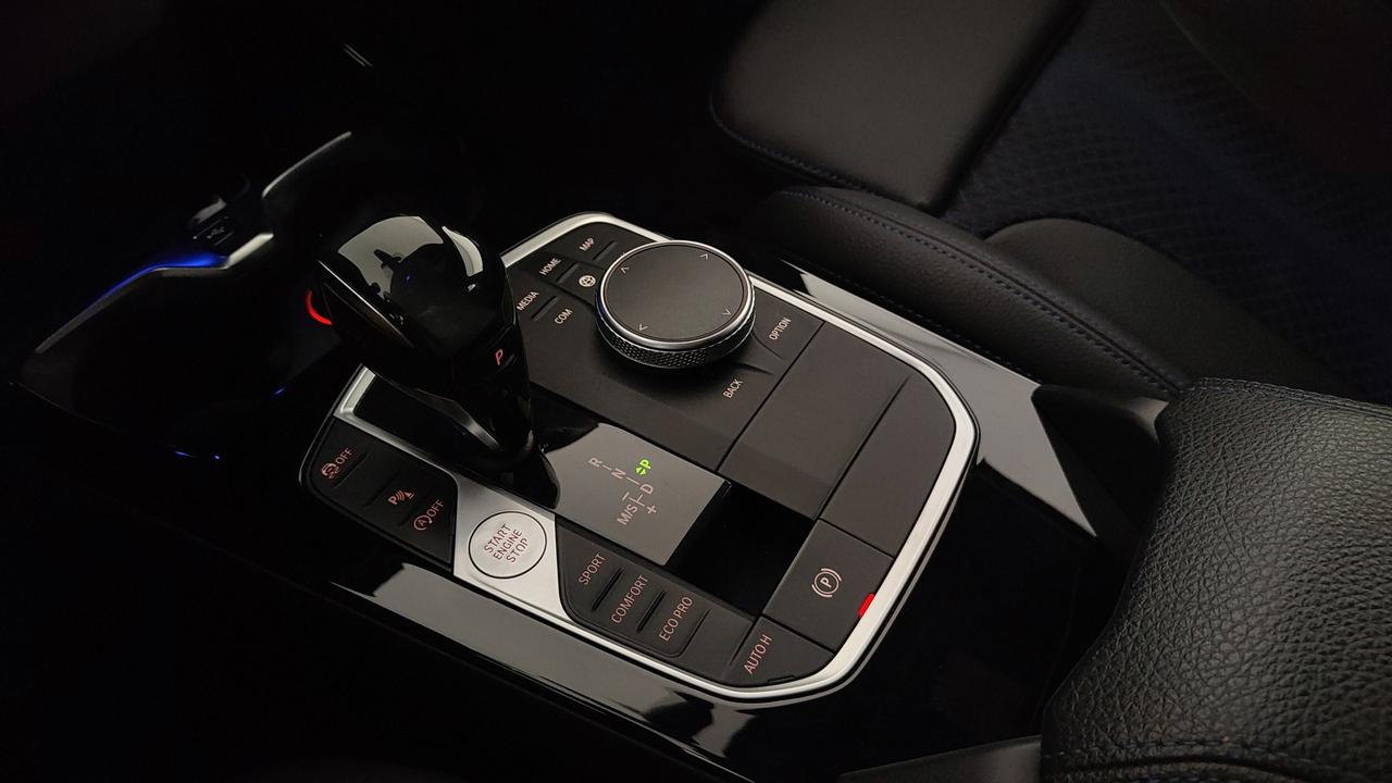 BMW Serie 1 F40 - 116d Msport auto