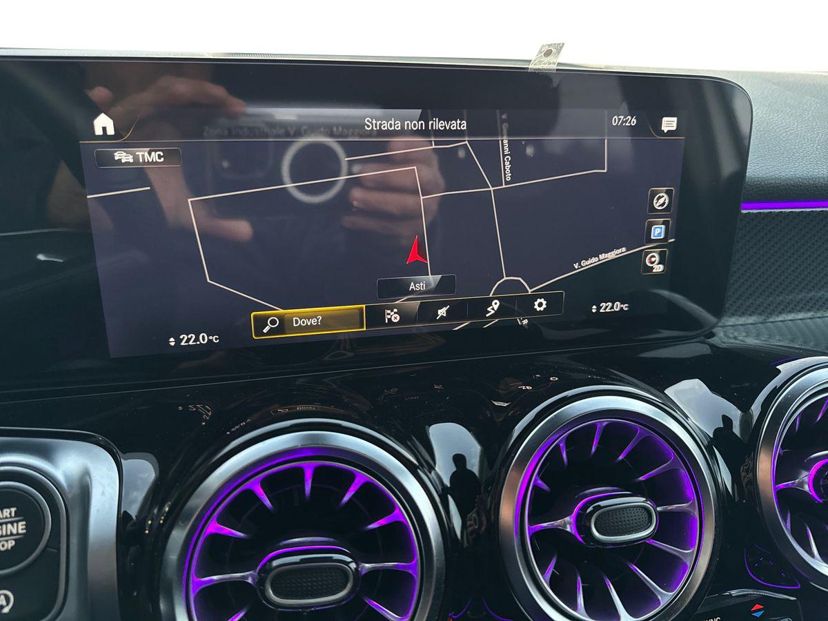 Mercedes-Benz GLB 200 d Premium auto