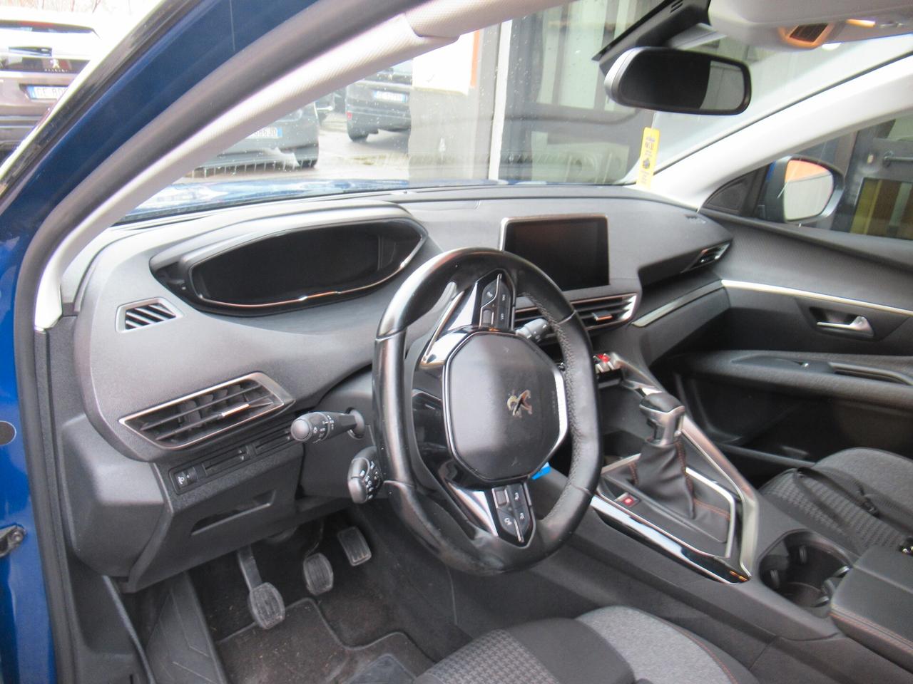 Peugeot 3008 BlueHDi 130 S&S Business