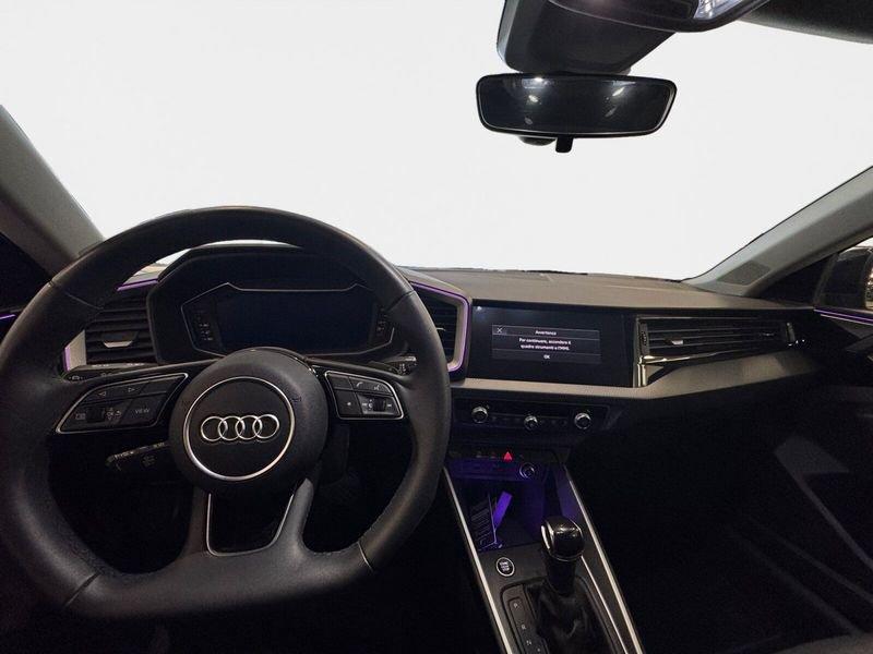 Audi A1 Sportback 30 1.0 tfsi Identity Black 116cv s-tronic