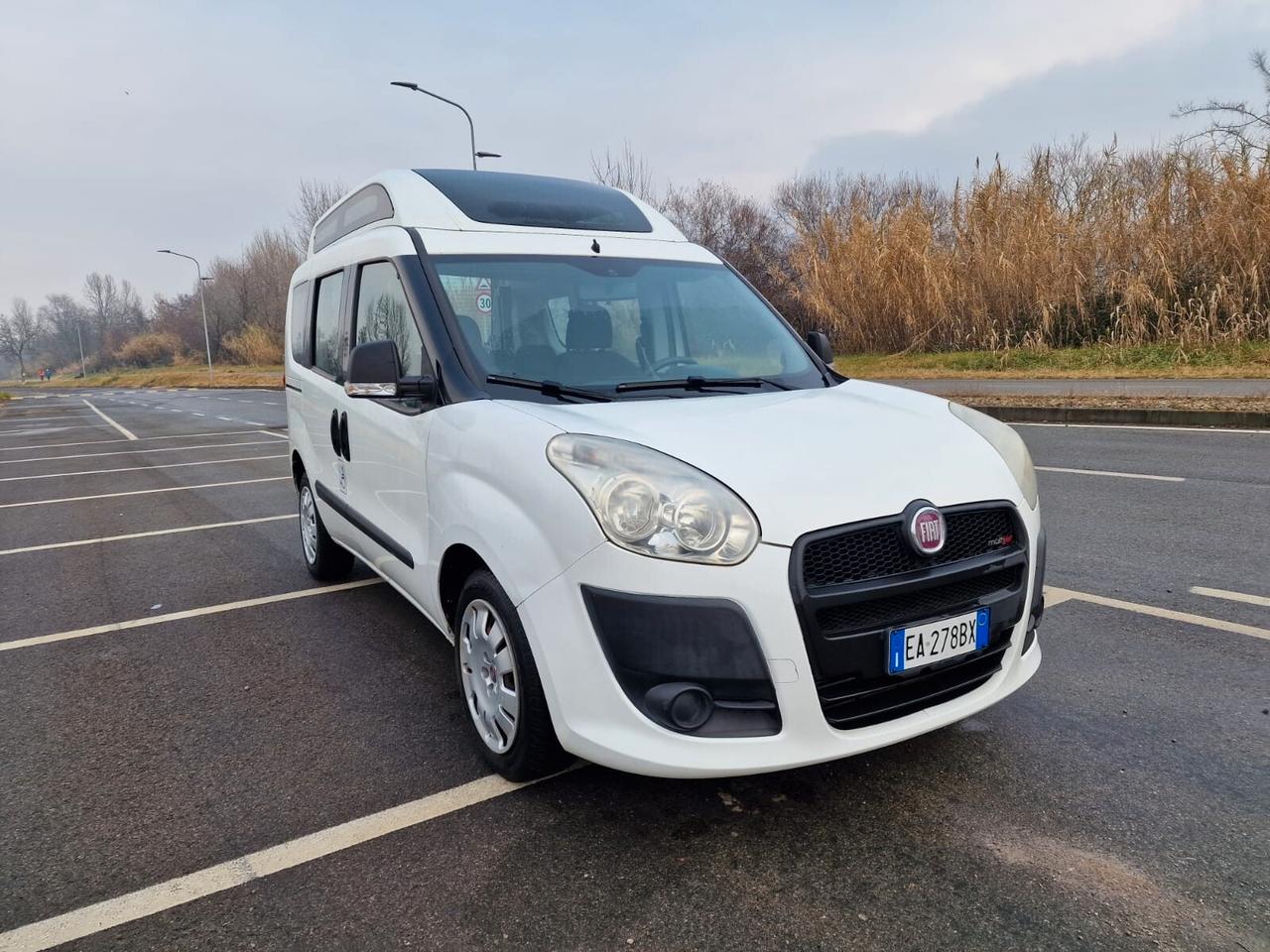 Fiat Doblo 1.6 MJT 16V trasporto disabili - 2012