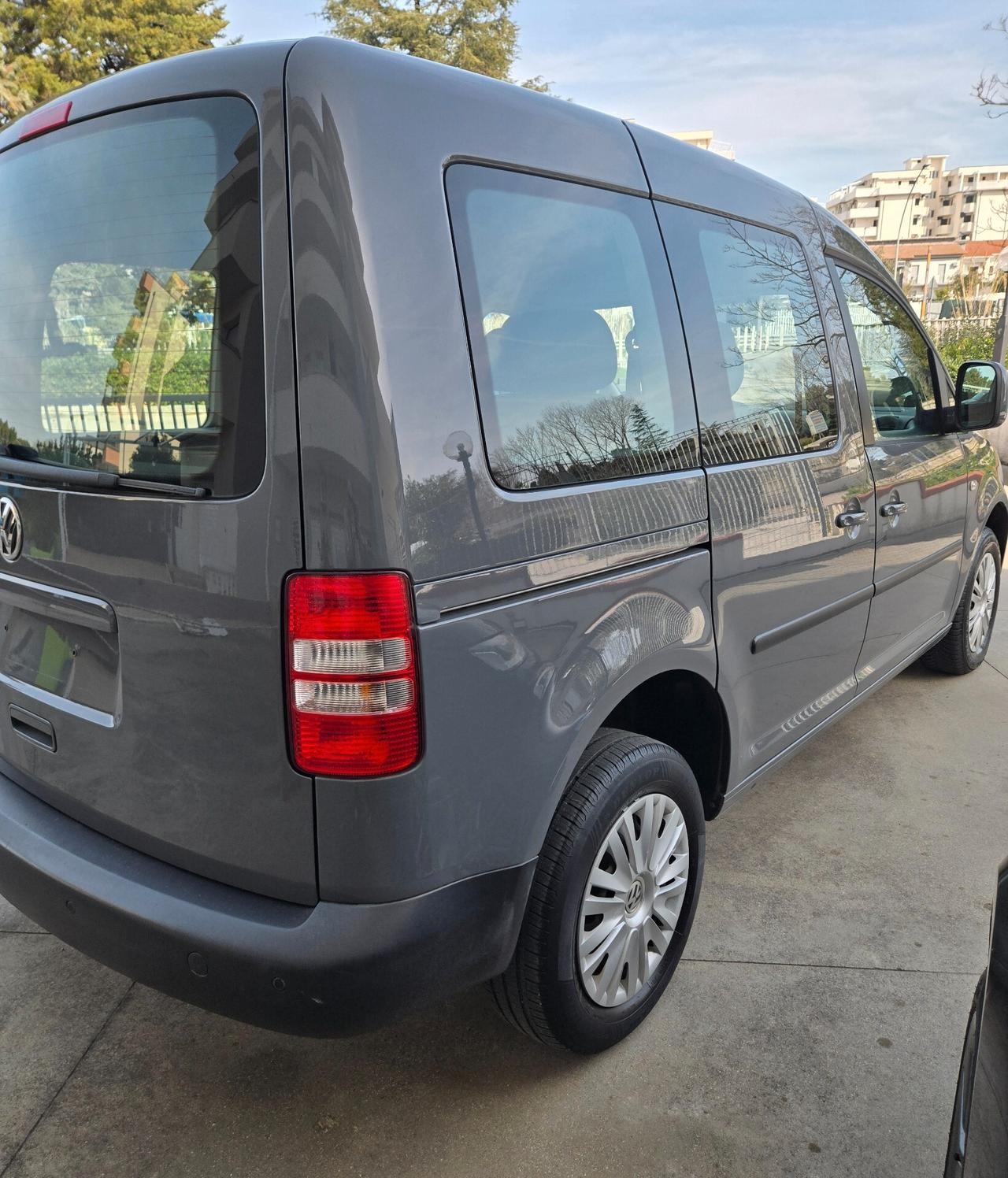 Volkswagen Caddy 1.6 TDI 102 CV 5p. Trendline