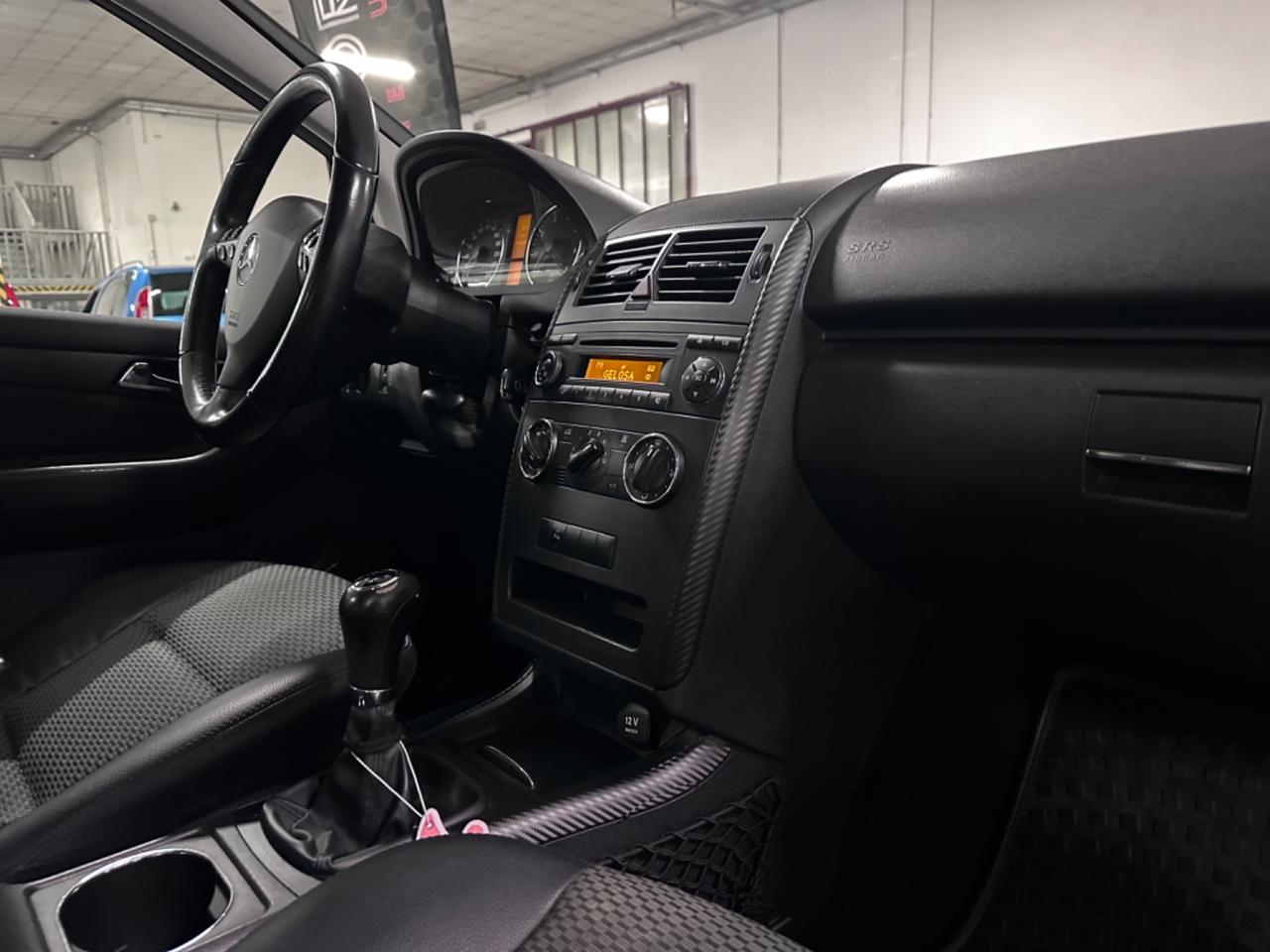 Mercedes-benz A 150 BlueEFFICIENCY Elegance