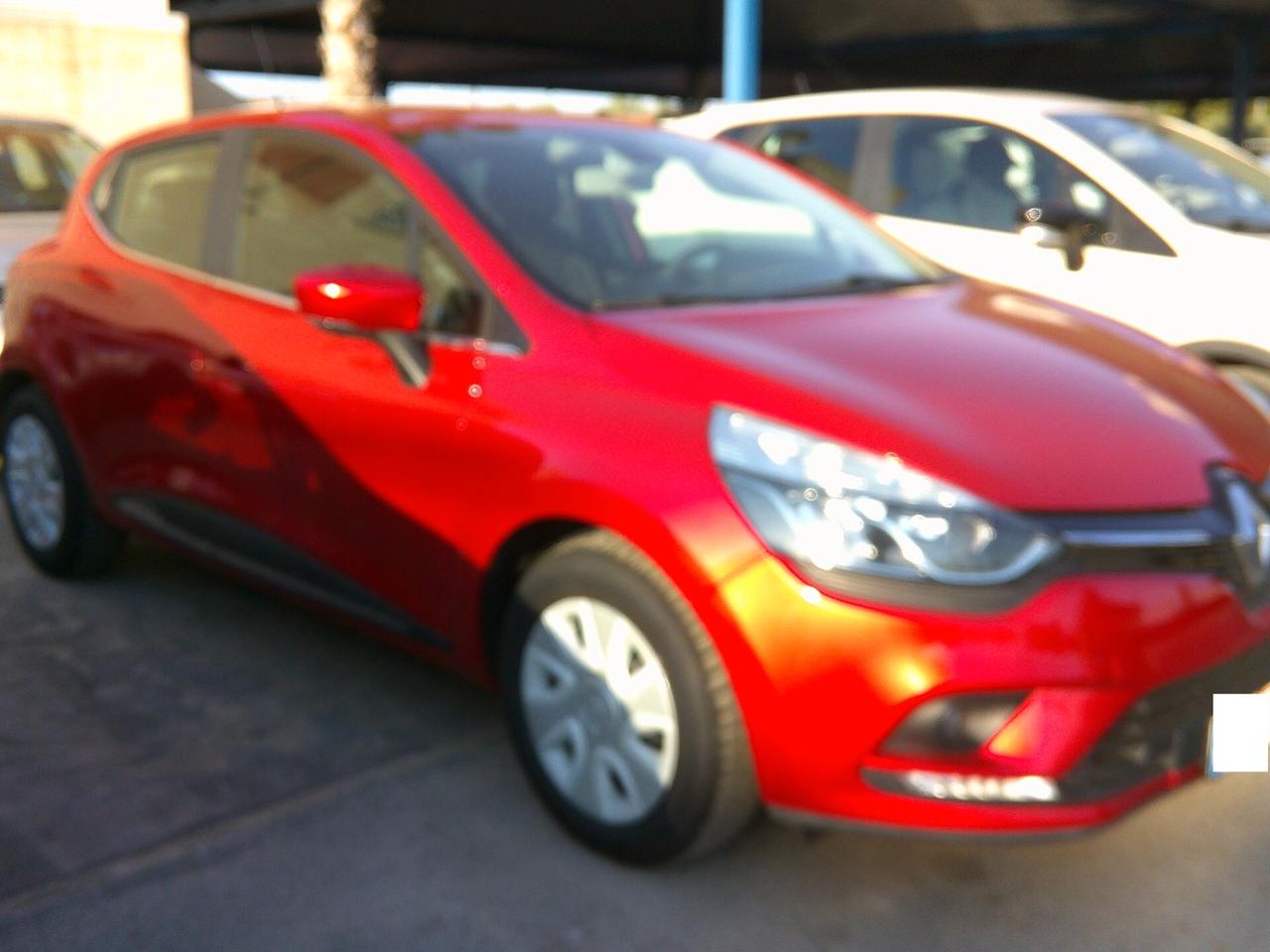 Renault Clio 1.2 75 CV 5 porte Duel