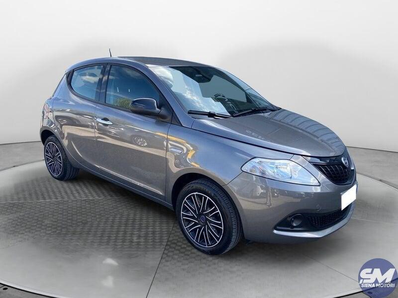 Lancia Ypsilon 1.0 FireFly 5 porte S&S Hybryd Gold