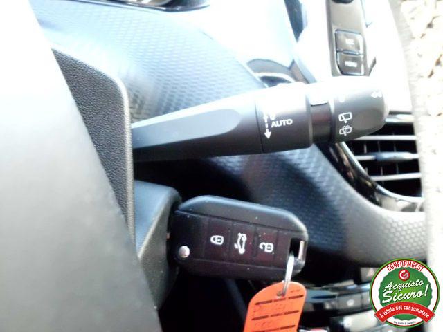 PEUGEOT 2008 BlueHDi 120 S&S Allure