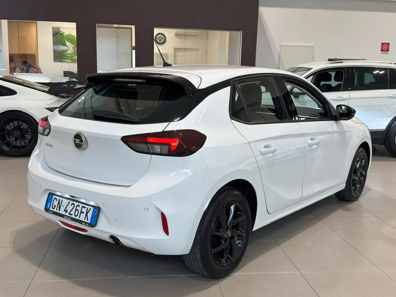 Opel Corsa 1.2 Elegance - NEOPATENTATI -