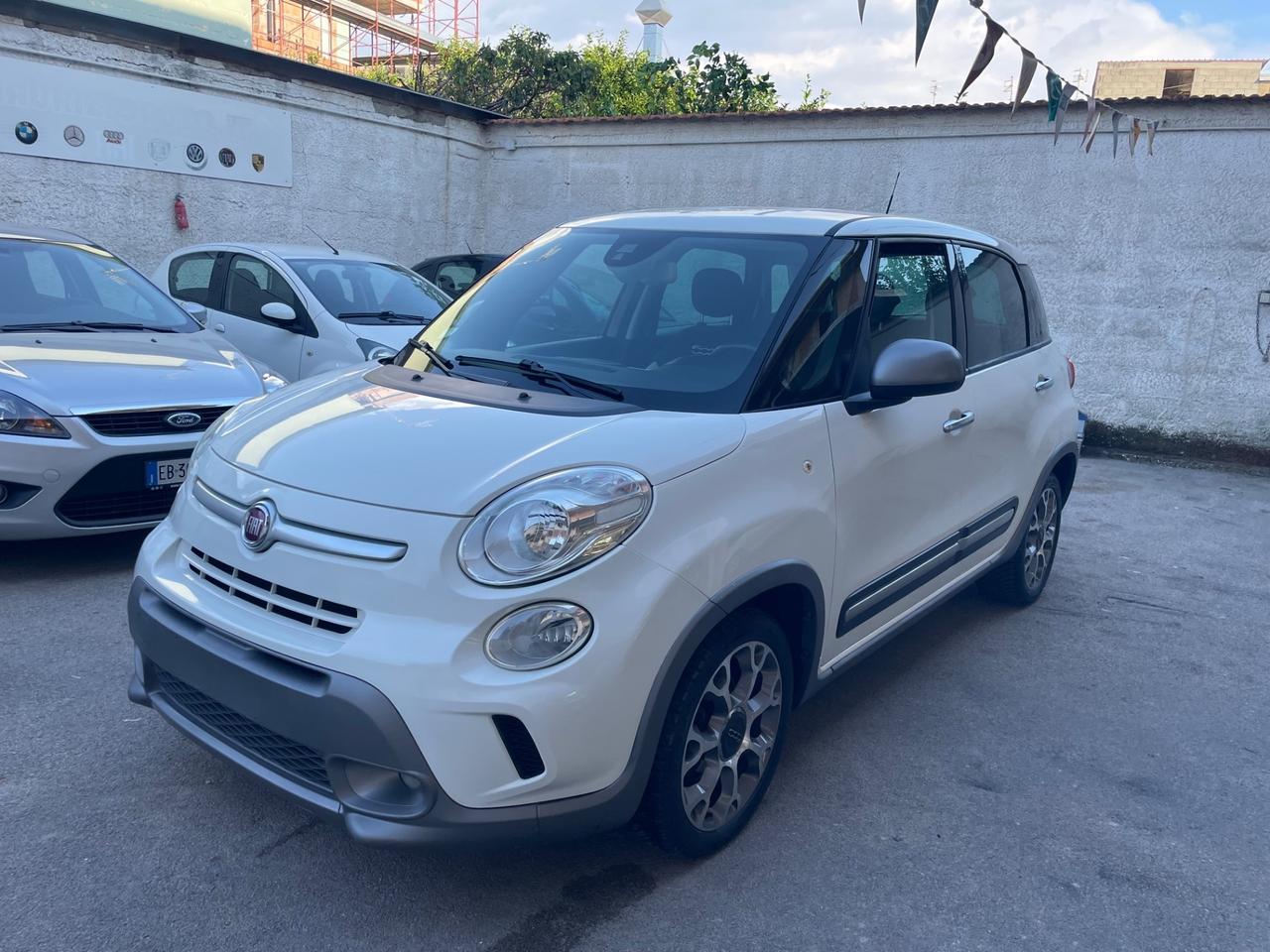 Fiat 500L 1.6 Multijet 105 CV Trekking full nav sensori ecc