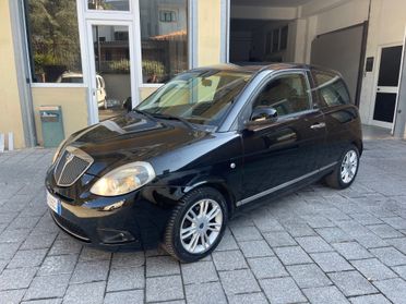 Lancia Ypsilon 1.2 69 CV Unyca