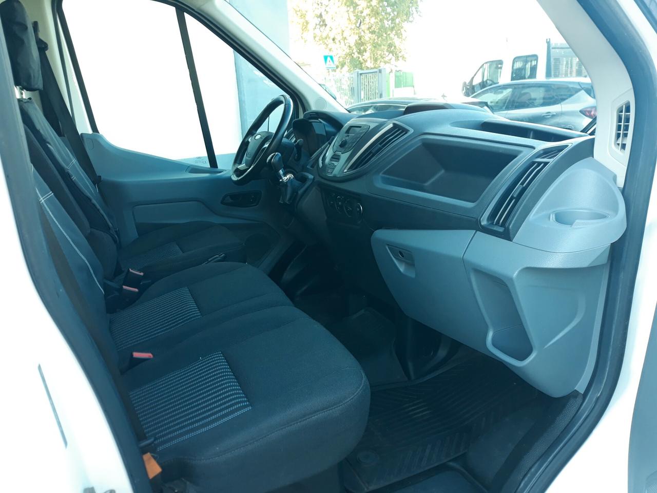 FORD TRANSIT COIBENTATO KM 55.000 T 3.500 PATENTE B