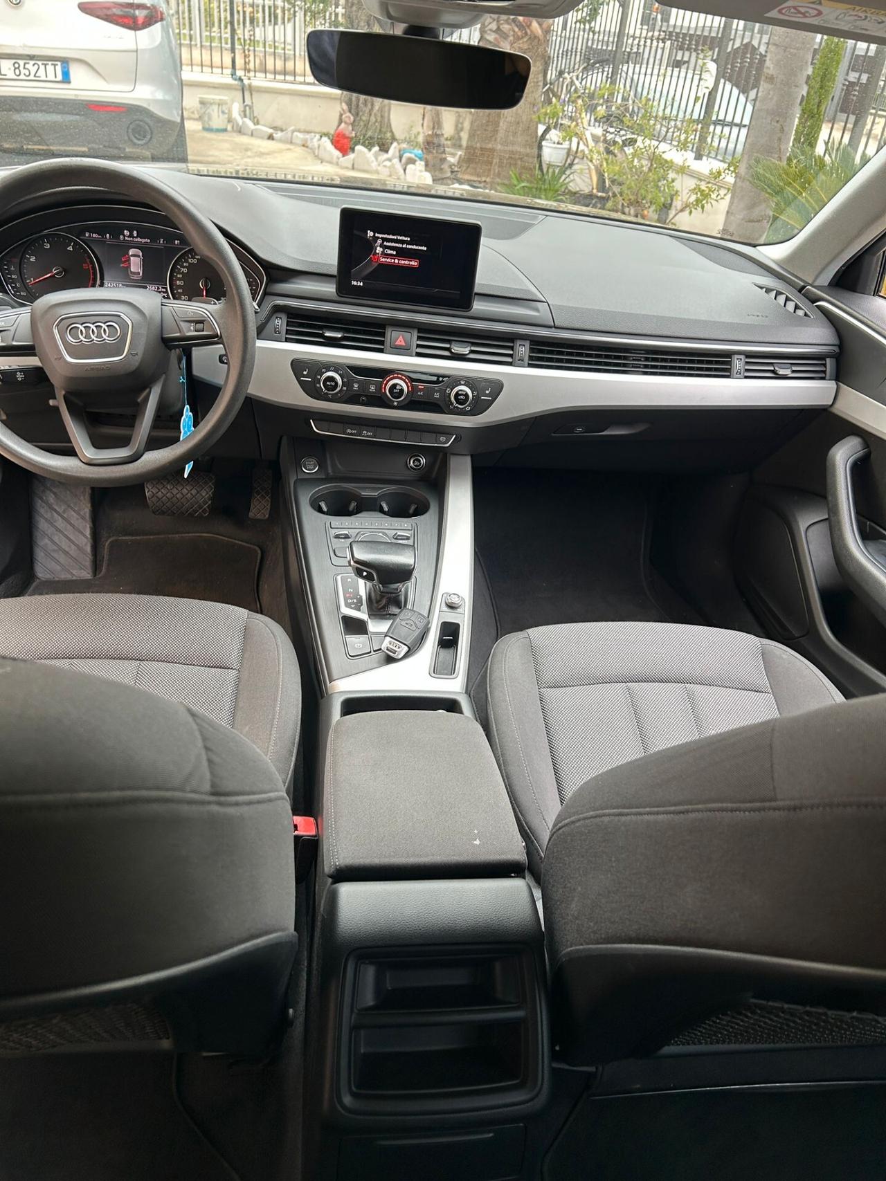 Audi A4 2.0 TDI 150 CV ultra S tronic