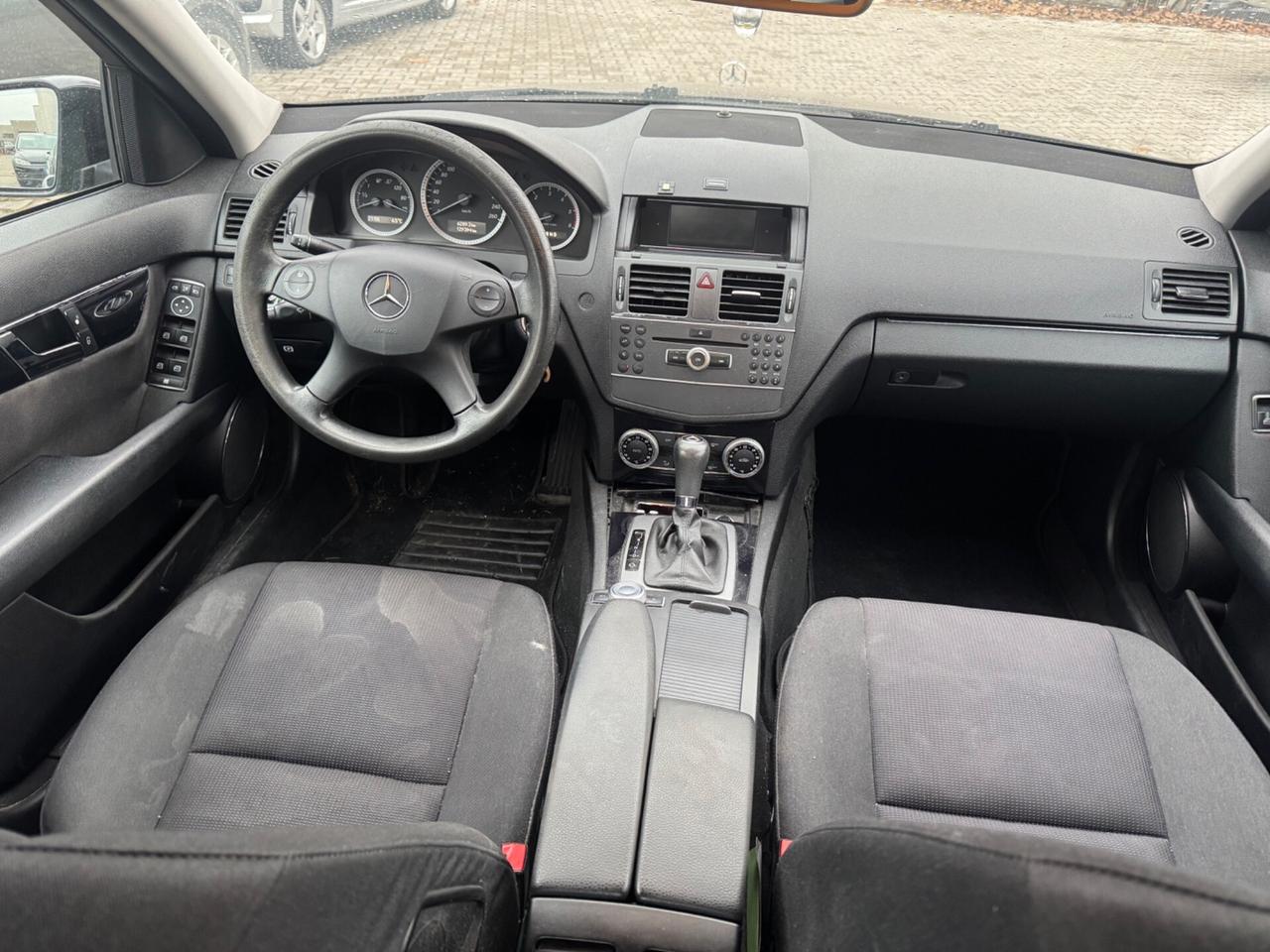 Mercedes-benz C 220 CDI BlueEFFICIENCY Avantgarde