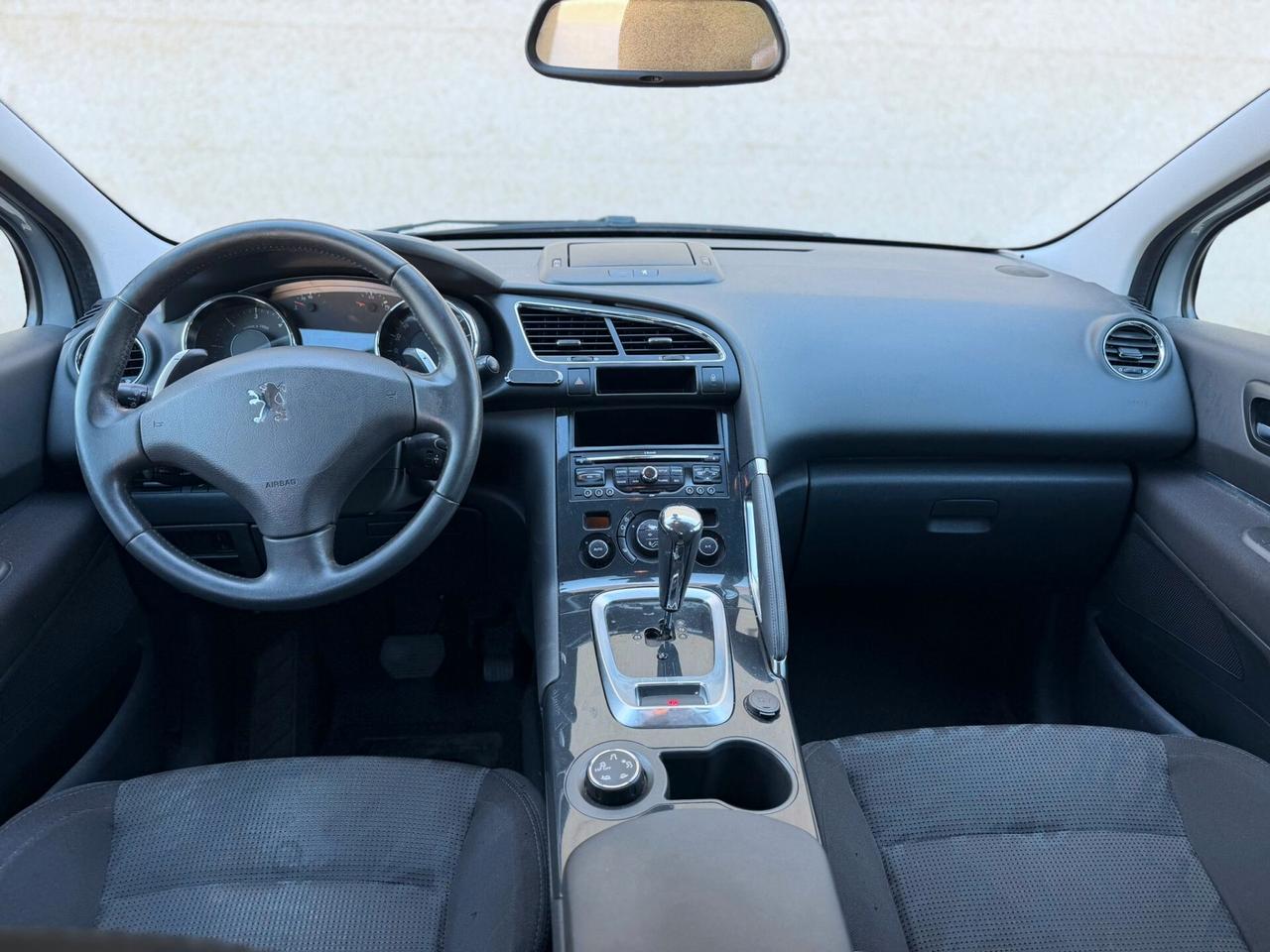 Peugeot 3008 1.6 HDi 112CV Automatico